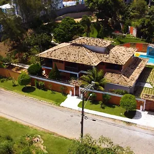 Сasa de vacaciones Belíssima Casa Com Extensa área Externa - Piscina, Sauna, Churrasqueira E Campo De Futebol - Com 5 Suítes E A 500 Metros Da Rua Pedras